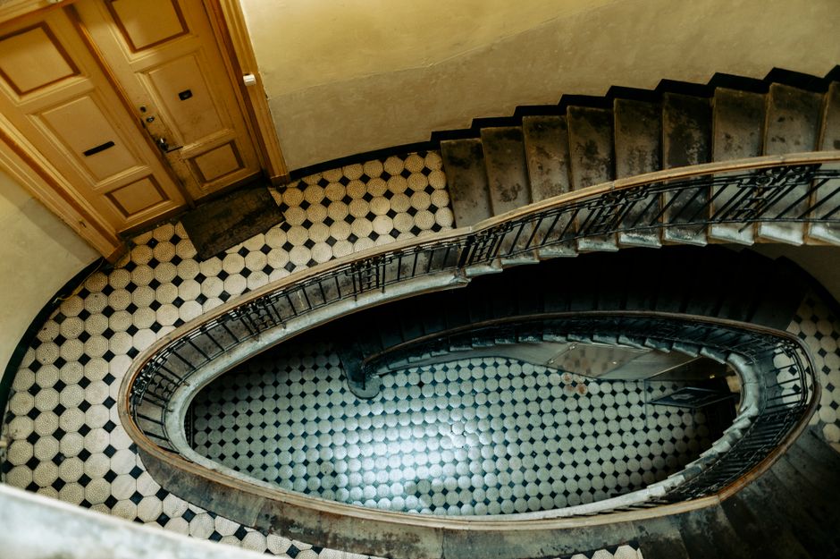 monte-escalier à Montmorot